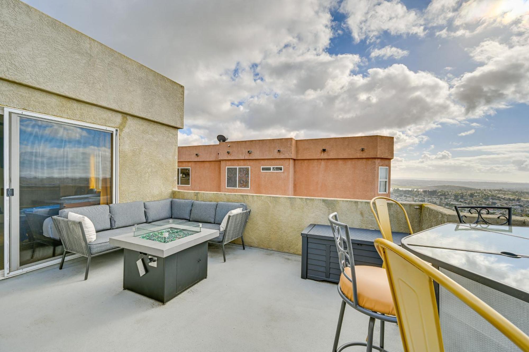 Spring Valley Sky House With Patios And Epic Views! Villa Exterior photo